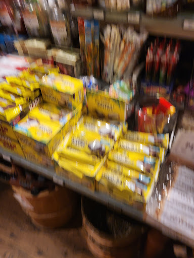 American Restaurant «Cracker Barrel Old Country Store», reviews and photos, 380 N Jacob Dr, Bloomington, IN 47404, USA