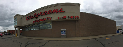 Walgreens, 30852 Woodward Ave, Royal Oak, MI 48073, USA, 