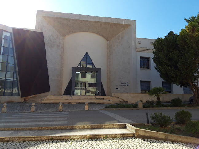 Biblioteca da Universidade do Algarve e Reitoria - Edif. 5 - Faro