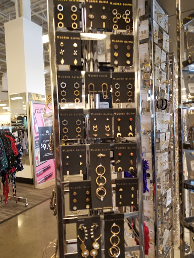 Department Store «Nordstrom Rack Gateway Center», reviews and photos, 550 Gateway Dr #2, Brooklyn, NY 11239, USA