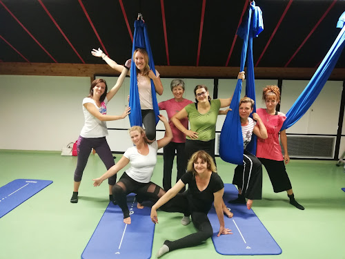 Cours de yoga YOGA AERIEN EN ISERE Le Passage