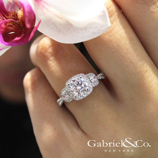 Diamond Dealer «Stephen Allen Jewelers», reviews and photos, 35 Maple St, East Longmeadow, MA 01028, USA