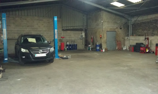 Photo 3 - Renault / Dacia - Carrosserie Giovagnoli