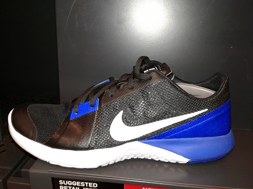 Sportswear Store «Nike East Los Angeles», reviews and photos, 4585 Whittier Blvd, East Los Angeles, CA 90022, USA