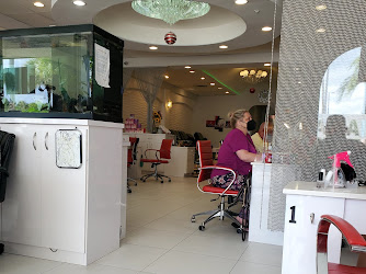 DIVA NAIL BAR