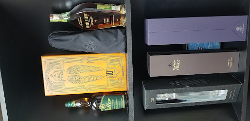 Liquor Store «Decatur Wine & Spirits», reviews and photos, 1789 Lawrenceville Hwy, Decatur, GA 30033, USA