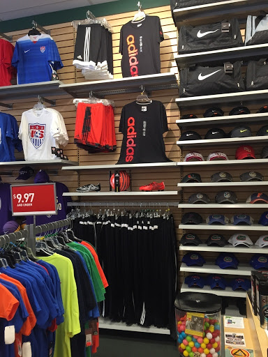 Shoe Store «Hibbett Sports», reviews and photos, 2402 James L Redman Pkwy #2, Plant City, FL 33566, USA