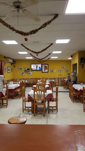 Bar Meson Los Tejares casa Paco en Sanlúcar la Mayor