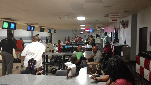 Bowling Alley «Apollo Bowling Center», reviews and photos, 29410 Gratiot Ave, Roseville, MI 48066, USA
