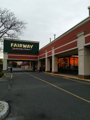 Shopping Mall «Fashion Center Paramus», reviews and photos, 747 NJ-17, Paramus, NJ 07652, USA