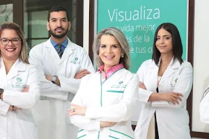 Clínica Oftalmológica Visualiza – Centro Médico Cibao Utesa image