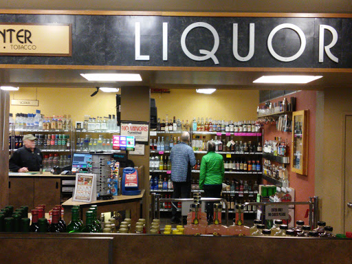 Grocery Store «Sunriver Country Store(IGA)», reviews and photos, 57100 Beaver Dr, Bend, OR 97707, USA