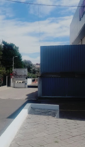 UNIVERSITEC - Instituto Superior Tecnológico - Quito