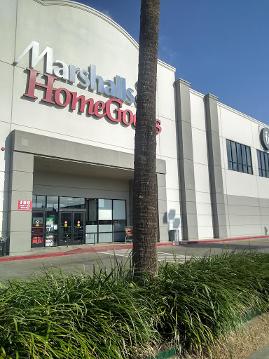 Shopping Mall «River Oaks Shopping Center», reviews and photos, 1964 W Gray St, Houston, TX 77019, USA