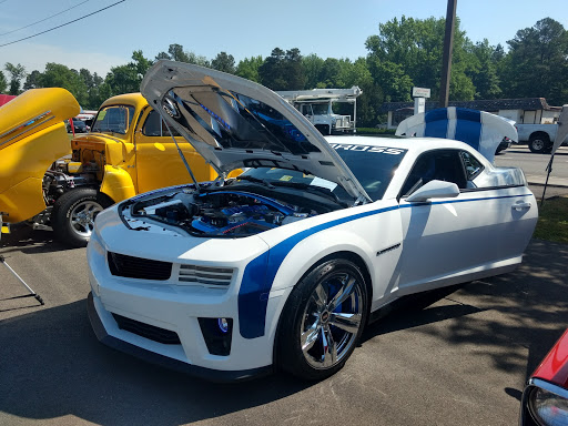 Car Dealer «Luck Chevrolet», reviews and photos, 516 S Washington Hwy, Ashland, VA 23005, USA