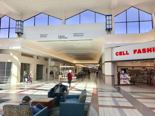 Shopping Mall «Liberty Tree Mall», reviews and photos, 100 Independence Way, Danvers, MA 01923, USA