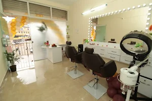 Nikitha Makeup Studio & Beauty Parlour image