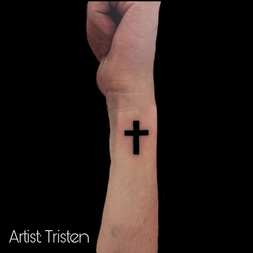 Explore bf name tattoo ideas, creative tattoo ideas in Florence, available at West Coast Tattoo & Body Piercing