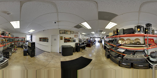 Pawn Shop «Van Nuys Pawnshop», reviews and photos, 6374 Van Nuys Blvd, Van Nuys, CA 91401, USA