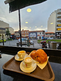 Plats et boissons du Restaurant servant le petit-déjeuner J.Multari CARRAS à Nice - n°12