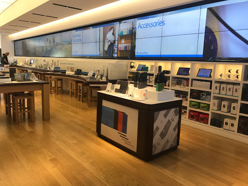 Electronics Store «Microsoft», reviews and photos, 10250 California Route 2 #1045, Los Angeles, CA 90067, USA