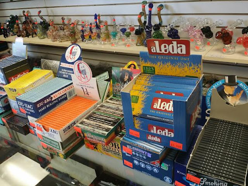 Cigar Shop «Downtown Smoke Shop», reviews and photos, 277 Union St, New Bedford, MA 02740, USA