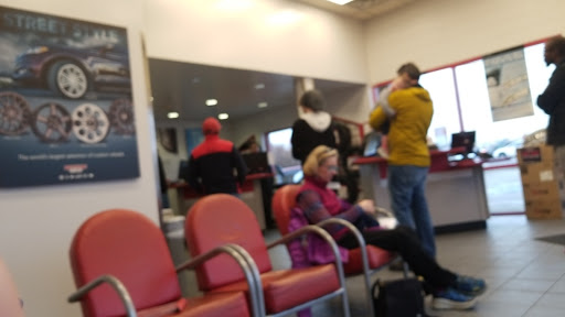 Tire Shop «Discount Tire Store - Murray, UT», reviews and photos, 120 E 4500 S, Murray, UT 84107, USA