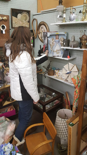 Craft Store «Countryside Craft Mall», reviews and photos, 40700 Van Dyke Ave, Sterling Heights, MI 48313, USA