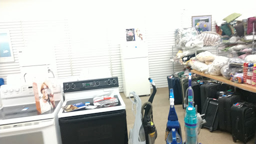 Thrift Store «Society of St. Vincent de Paul - Thunderbird Thrift Store», reviews and photos, 3547 W Thunderbird Rd, Phoenix, AZ 85053, USA