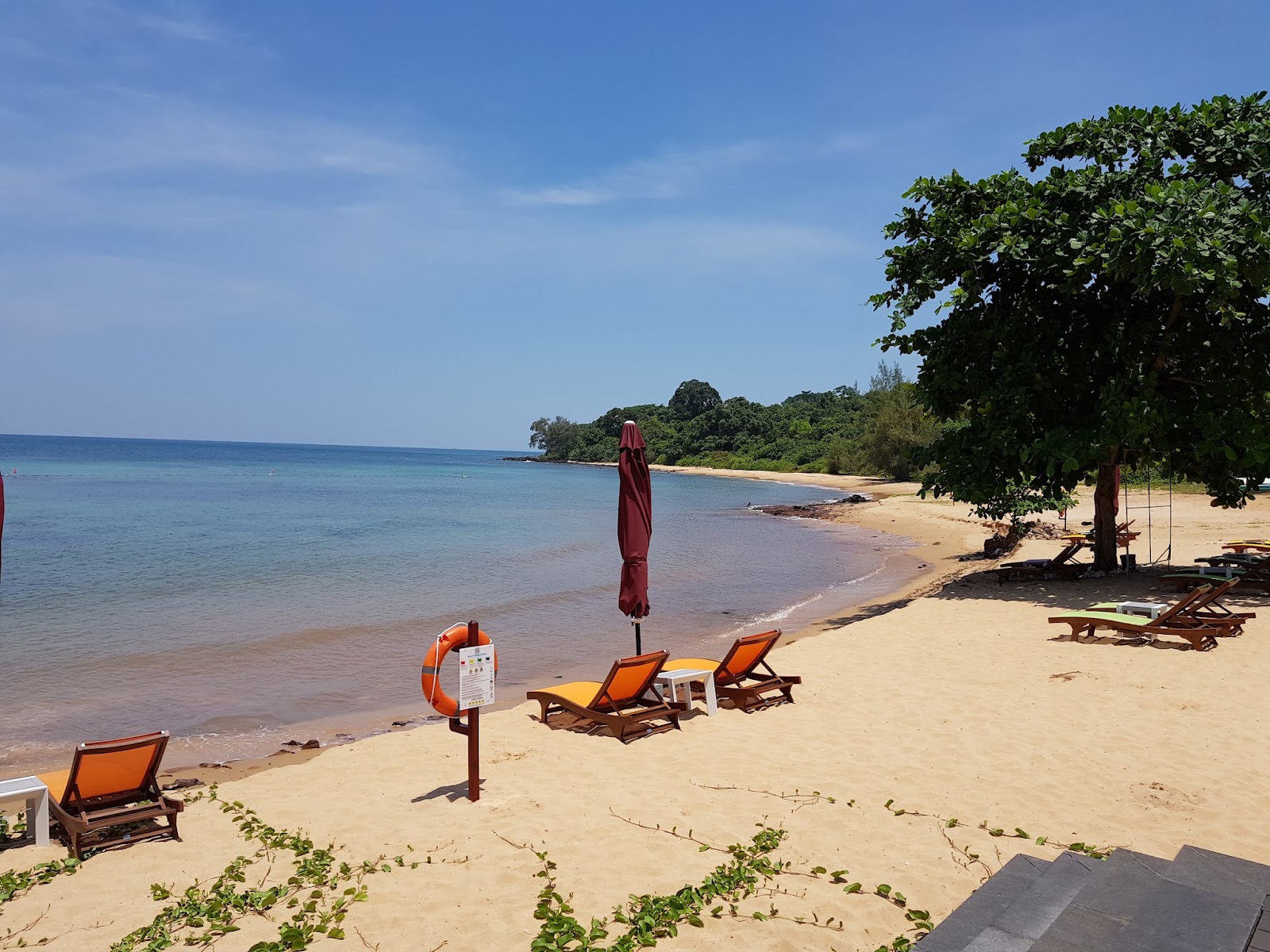 Photo de Nam Nghi Beach avec un rivage spacieux