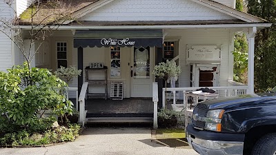 Photos of Little White House & Co.