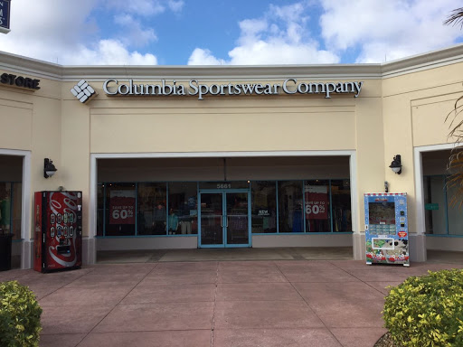 Columbia Sportswear Outlet Store - Prime Outlets in Ellenton, 5661 Factory Shops Blvd #470, Ellenton, FL 34222, USA, 