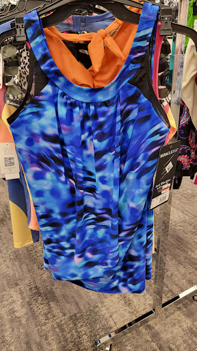 Shopping Mall «Queens Center», reviews and photos, 90-15 Queens Blvd, Elmhurst, NY 11373, USA