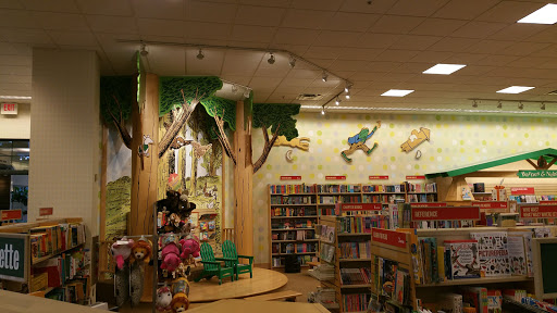 Book Store «Barnes & Noble», reviews and photos, 28801 Chagrin Blvd, Woodmere, OH 44122, USA