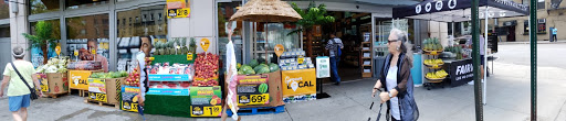 Grocery Store «Fairway Market Kips Bay», reviews and photos, 550 2nd Ave, New York, NY 10016, USA