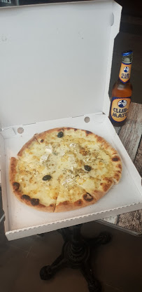 Plats et boissons du Pizzas à emporter Hermosa Pizza | Pizza à emporter Lyon - n°12