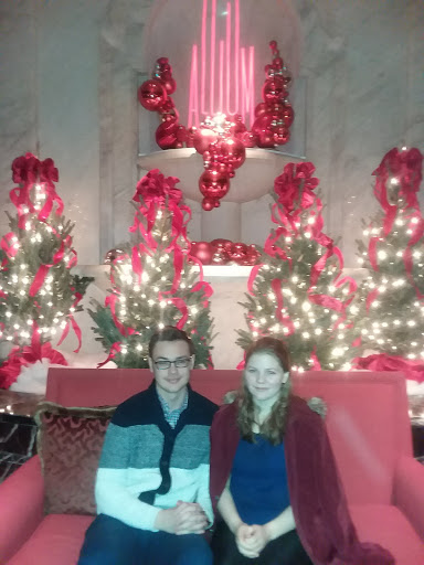 Shopping Mall «900 North Michigan Shops», reviews and photos, 900 N Michigan Ave, Chicago, IL 60611, USA