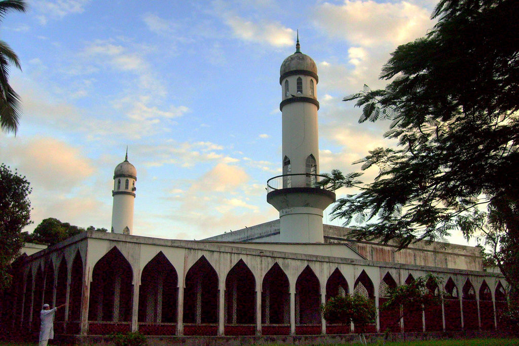 Central Mosque, University of Dhaka