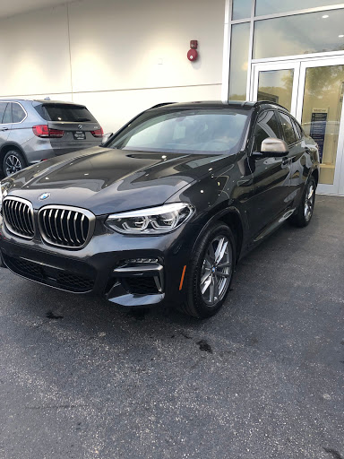 Used Car Dealer «Fields BMW Northfield», reviews and photos, 700 West Frontage Road, Northfield, IL 60093, USA