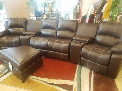 Outlet Store «Rooms To Go Outlet Furniture Store - Grand Prairie», reviews and photos, 2725 TX-360 #100, Grand Prairie, TX 75052, USA