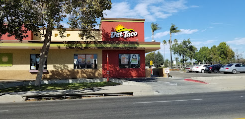 Del Taco - 1565 S Broadway, Santa Maria, CA 93454