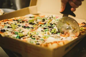 Genovas Italian Restaurant & Pizza image