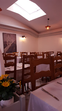 Atmosphère du Restaurant Le Cavado à Rueil-Malmaison - n°5