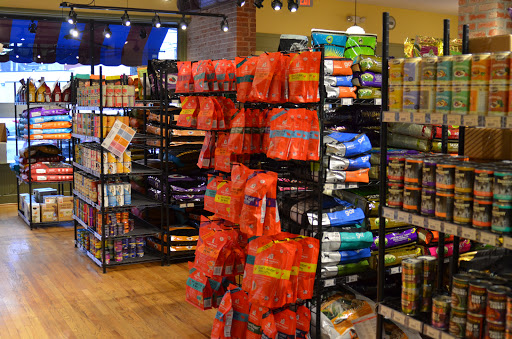 Pet Supply Store «Brookside Barkery & Bath», reviews and photos, 118 W 63rd St, Kansas City, MO 64113, USA