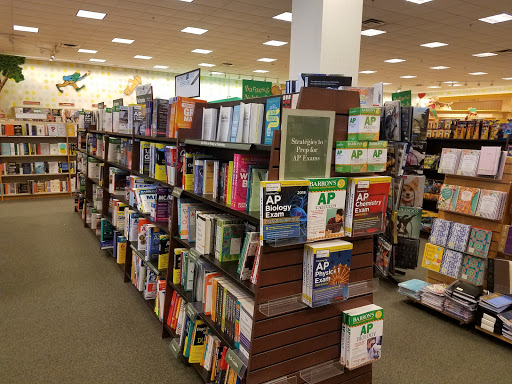 Book Store «Barnes & Noble», reviews and photos, 20600 N Rand Rd, Deer Park, IL 60010, USA