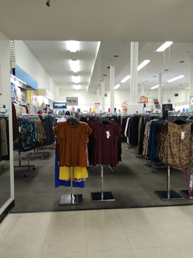 Department Store «JCPenney», reviews and photos, 6420 Pacific Blvd, Huntington Park, CA 90255, USA