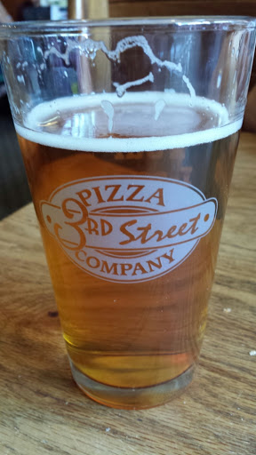 Pizza Restaurant «3rd Street Pizza Co», reviews and photos, 433 NE 3rd St, McMinnville, OR 97128, USA