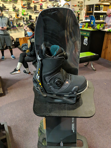 Snowboard Shop «Darkside Snowboard Shop/Okemo», reviews and photos, 57 Pond St, Ludlow, VT 05149, USA