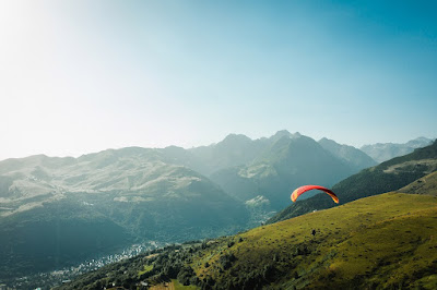 VIREVOLTE Ecole et Boutique de Parapente de la Vallée du Louron à Génos