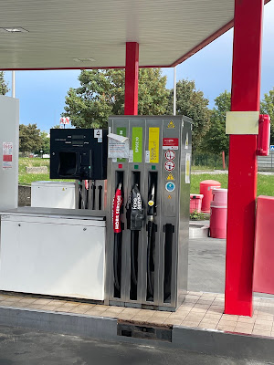 Station service Auchan Maurepas à Maurepas